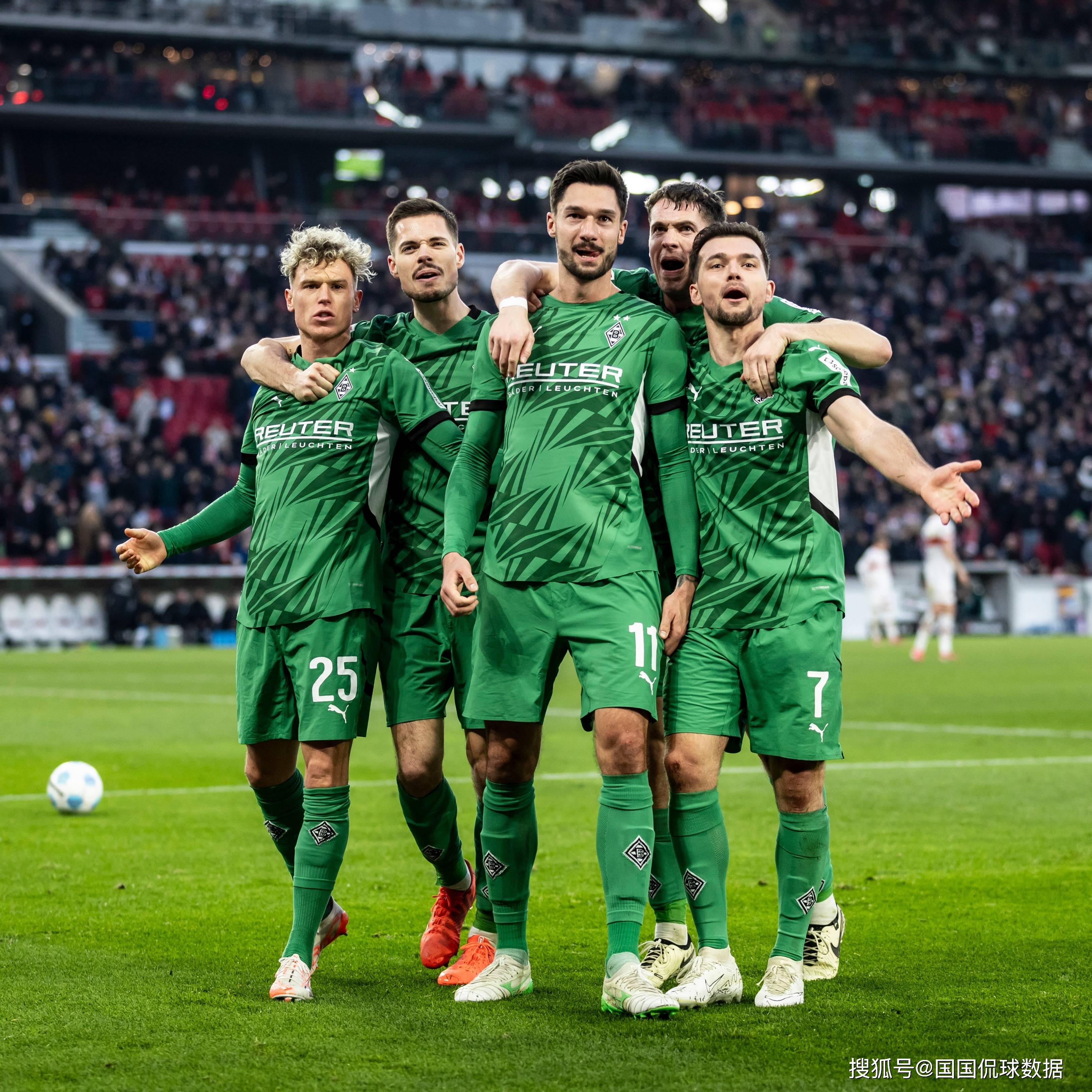 沙尔克04客场连胜,门兴格拉德巴赫惨遭击败的简单介绍 沙尔克04客场连胜,门兴格拉德巴赫惨遭击败的简单介绍