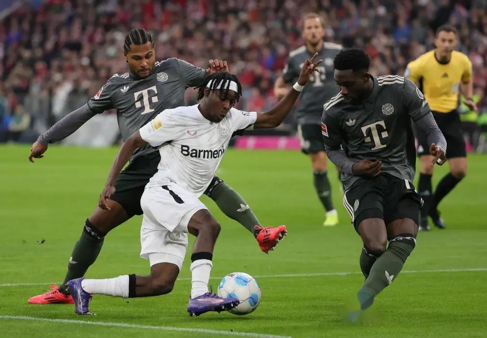 神奇一战！球队突破对手防线取胜