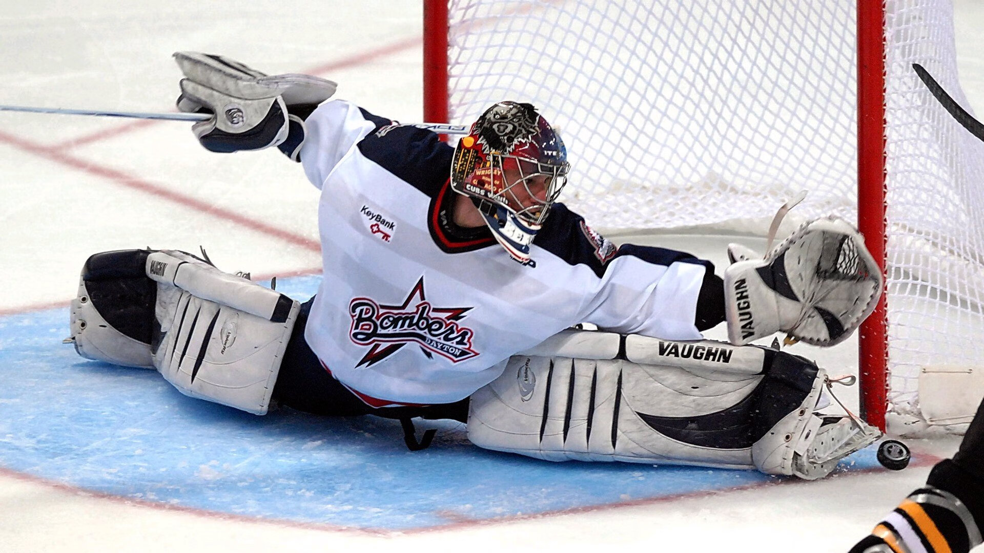 孤勇者之夜，奥亚尔萨瓦尔的无解锋刃，刺破F1争冠终极悬念